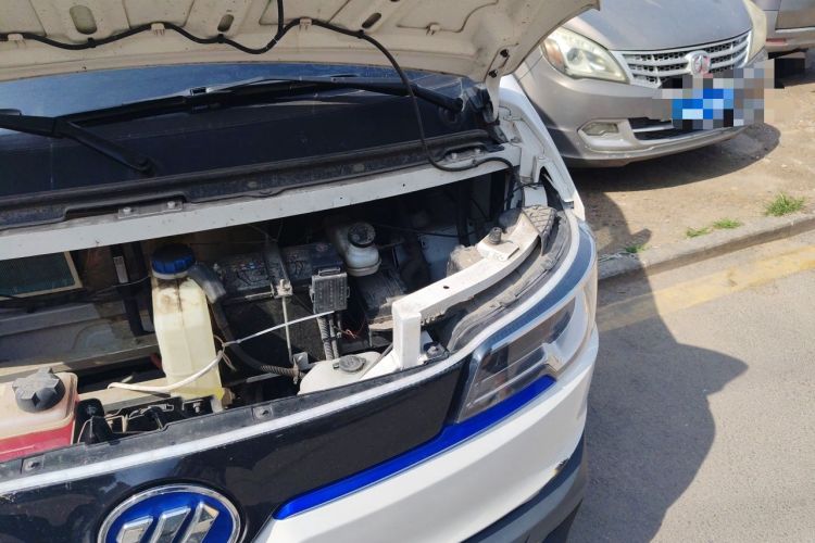 Used Foton Intelligent Blue Elf E7 2024 All-Electric Van Flat Roof 2 Seats EVE Energy 41.86 kWh Engine Bay Left