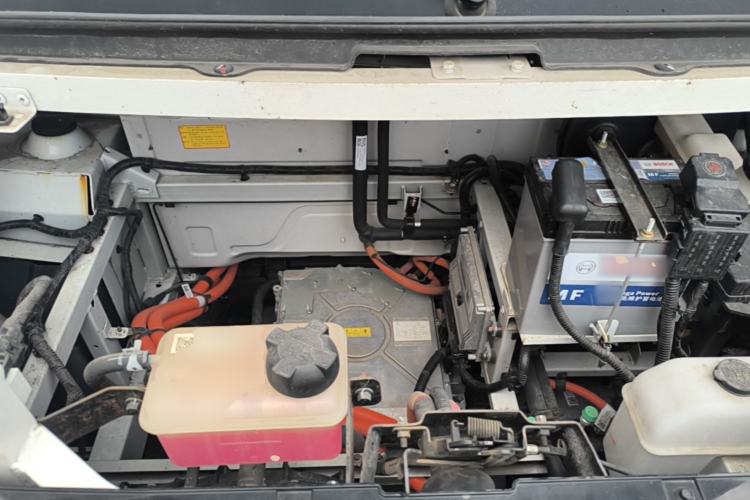 Used Foton Intelligent Blue Elf E7 2024 All-Electric Van Flat Roof 2 Seats CATL 46.36 kWh Engine Bay