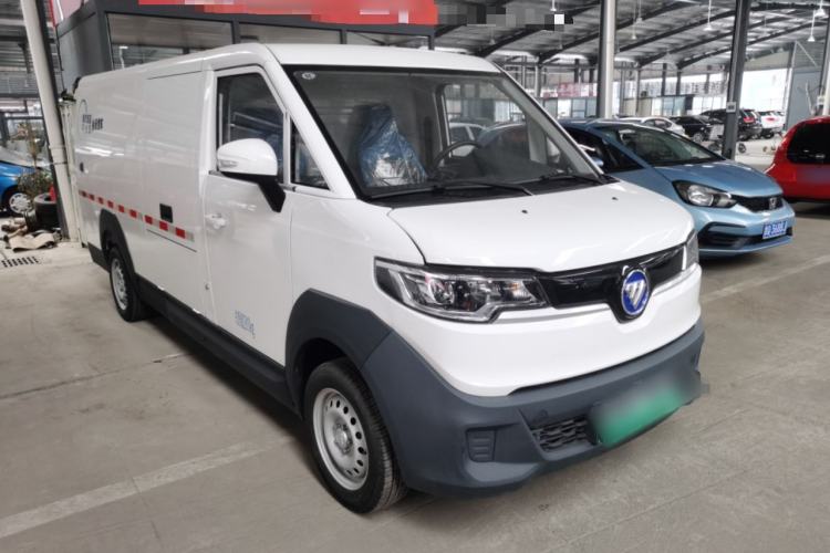 Used Foton Intelligent Blue Elf E7 2024 All-Electric Van Flat Roof 2 Seats EVE Energy 41.86 kWh Exterior 1