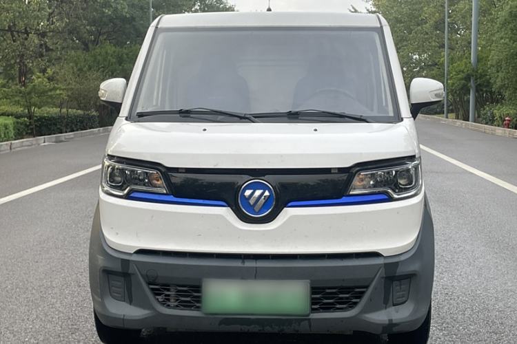 Used Foton Intelligent Blue Elf E7 2024 All-Electric Van Flat Roof 2 Seats EVE Energy 41.86 kWh Exterior 1