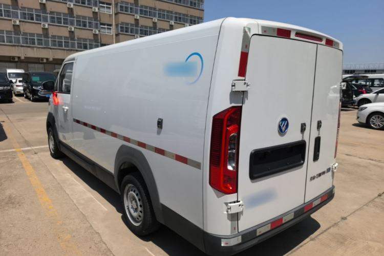 Used Foton Intelligent Blue Elf E7 2024 Facelifted All-Electric Van Flat Roof 2 Seats CATL 38.64 kWh Exterior 2