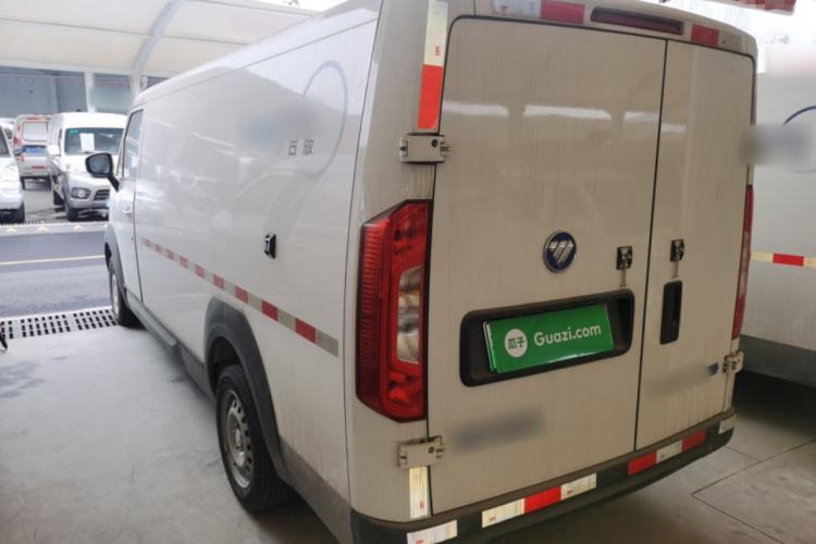 Used Foton Intelligent Blue Elf E7 2024 All-Electric Van Flat Roof 2 Seats EVE Energy 41.86 kWh Exterior 2