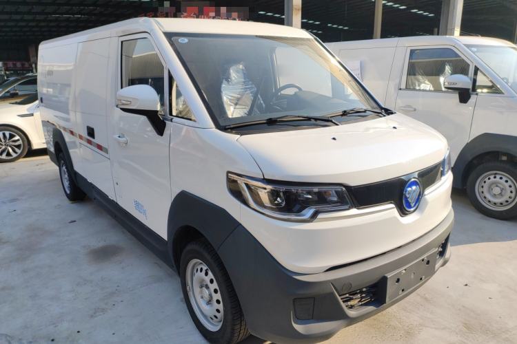 Used Foton Intelligent Blue Elf E7 2024 Facelifted All-Electric Van Flat Roof 2 Seats Evey Lithium Energy 41.86 kWh Exterior 2