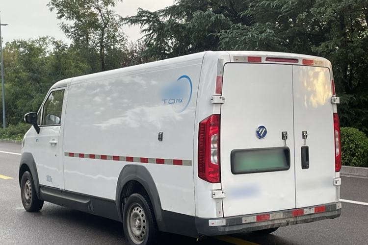 Used Foton Intelligent Blue Elf E7 2024 All-Electric Van Flat Roof 2 Seats EVE Energy 41.86 kWh Exterior 3