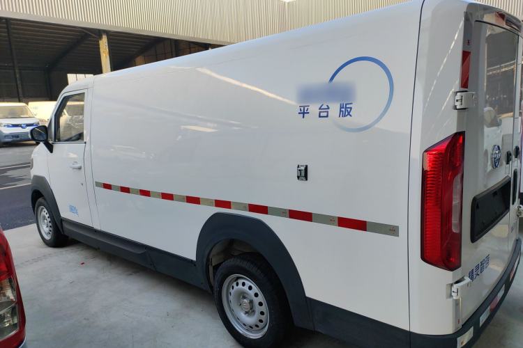 Used Foton Intelligent Blue Elf E7 2024 Facelifted All-Electric Van Flat Roof 2 Seats Evey Lithium Energy 41.86 kWh Exterior 3