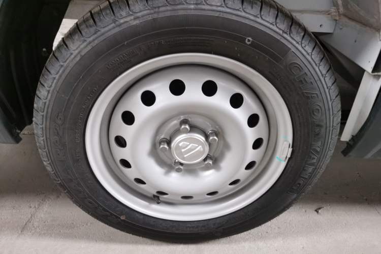 Used Foton Intelligent Blue Elf E7 2024 All-Electric Van Flat Roof 2 Seats EVE Energy 41.86 kWh Exterior 5