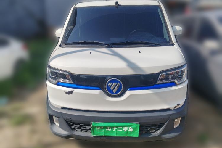 Used Foton Intelligent Blue Elf E7 2024 All-Electric Van Flat Roof 2 Seats EVE Energy 41.86 kWh Front