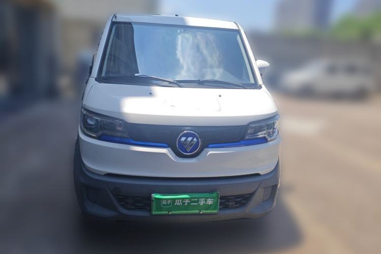 Used Foton Intelligent Blue Elf E7 2024 All-Electric Van Flat Roof 2 Seats CATL 46.36 kWh Front