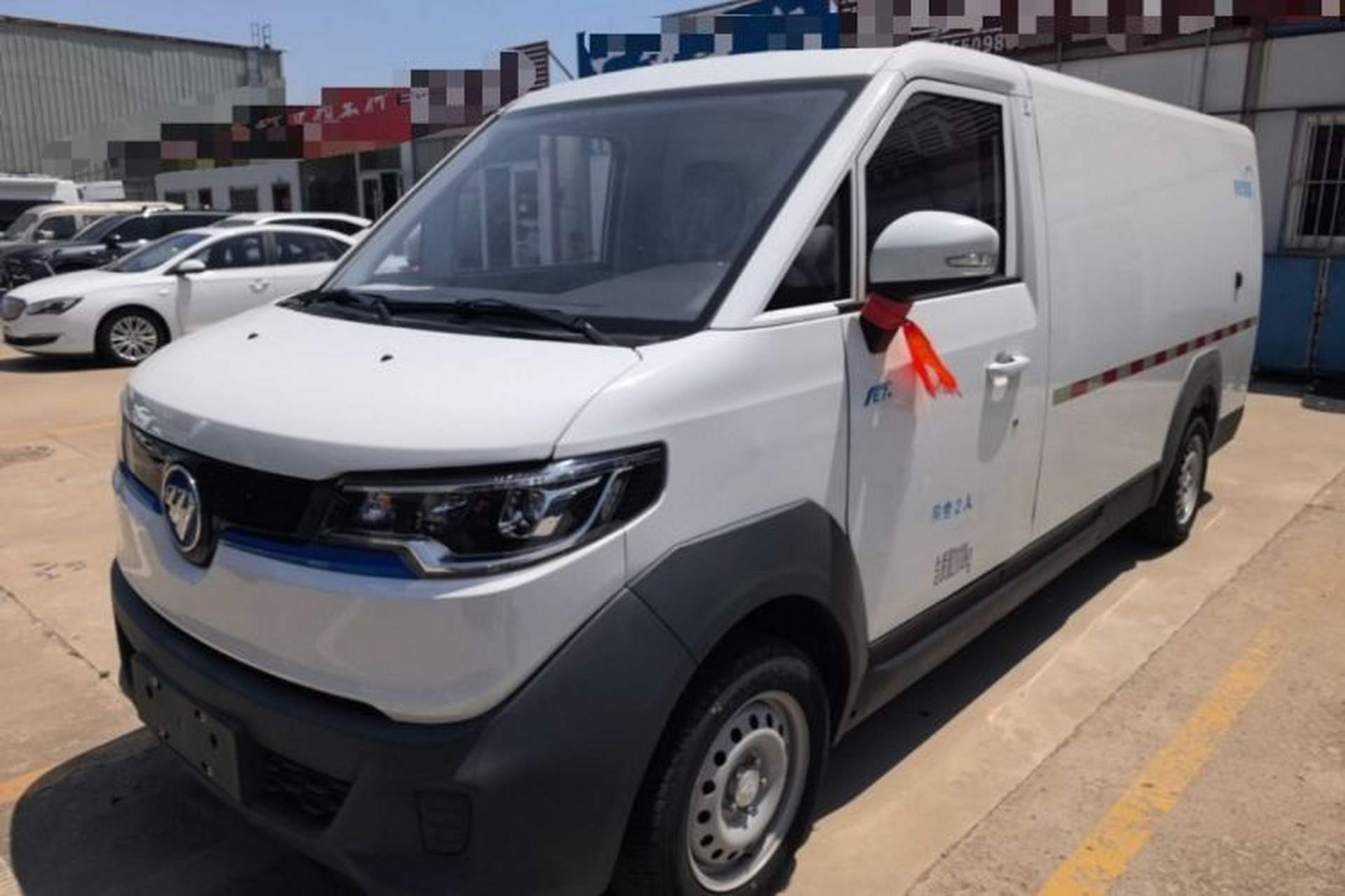 Used Foton Intelligent Blue Elf E7 2024 Facelifted All-Electric Van Flat Roof 2 Seats CATL 38.64 kWh Front Left 45 Deg