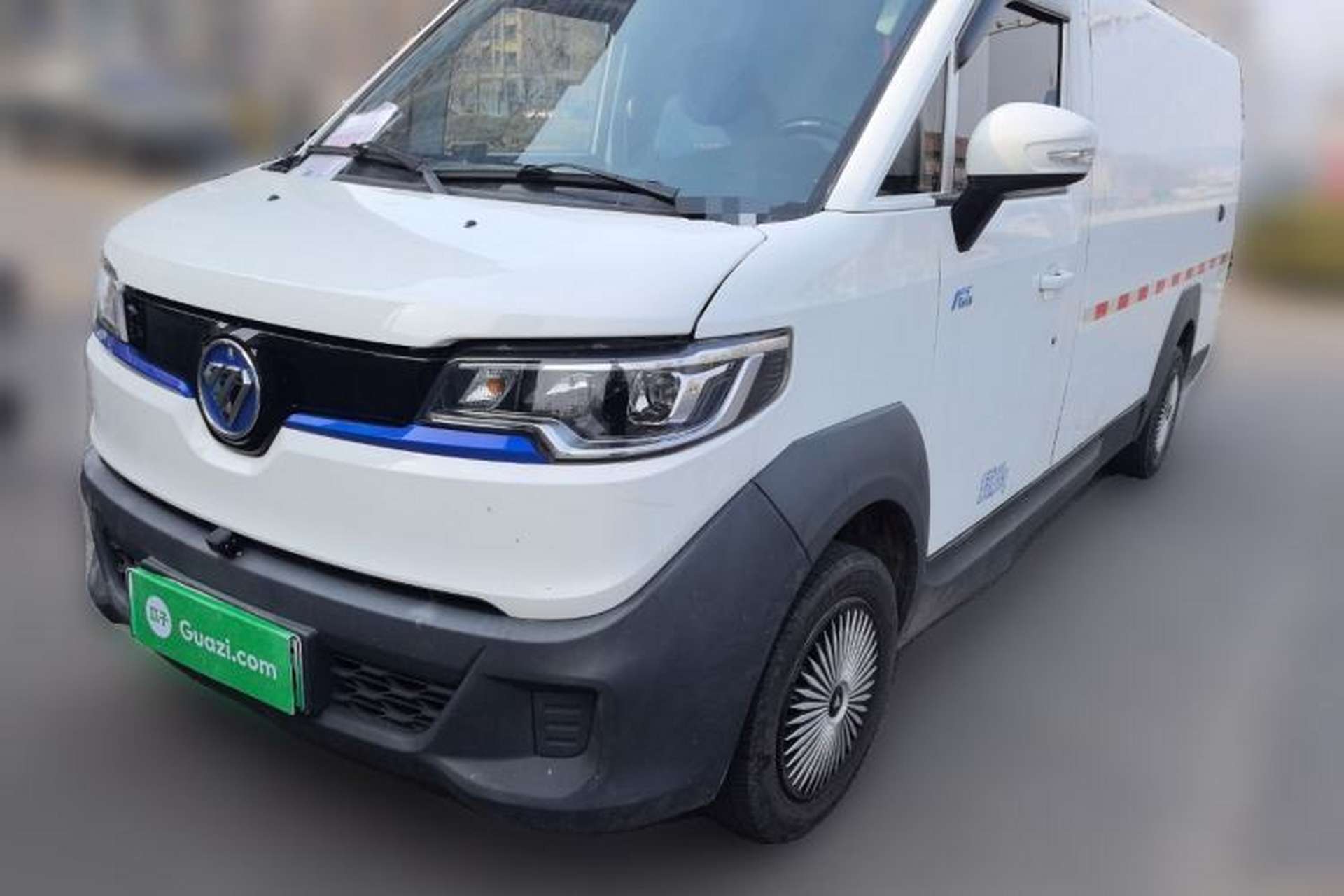 Used Foton Intelligent Blue Elf E7 2024 Facelifted All-Electric Van Flat Roof 2 Seats CATL 46.36 kWh Front Left 45 Deg