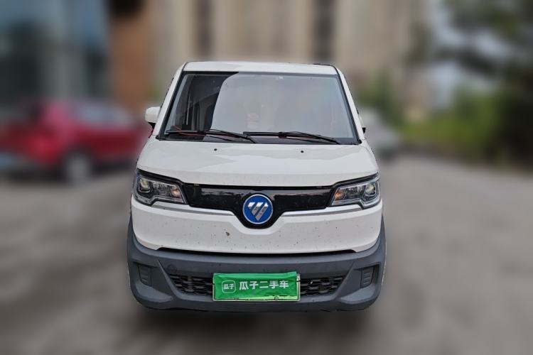 Used Foton Intelligent Blue Elf E7 2024 All-Electric Van Flat Roof 2 Seats EVE Energy 46.36 kWh Front