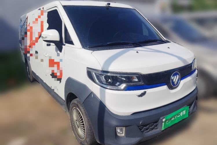 Used Foton Intelligent Blue Elf E7 2024 All-Electric Van Flat Roof 2 Seats EVE Energy 41.86 kWh Front Right 45 Deg