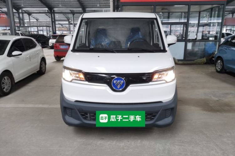 Used Foton Intelligent Blue Elf E7 2024 All-Electric Van Flat Roof 2 Seats EVE Energy 41.86 kWh Front