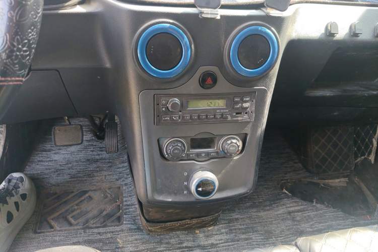 Used Foton Intelligent Blue Elf E7 2024 All-Electric Van Flat Roof 2 Seats EVE Energy 41.86 kWh Gear Lever