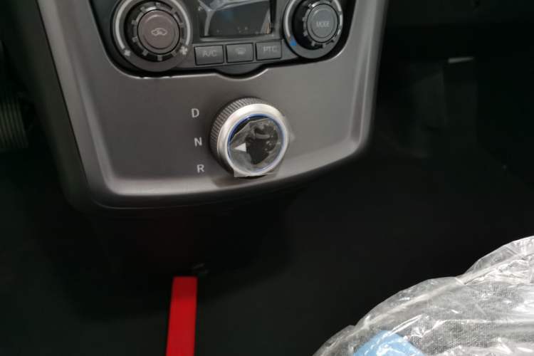 Used Foton Intelligent Blue Elf E7 2024 All-Electric Van Flat Roof 2 Seats EVE Energy 41.86 kWh Gear Lever