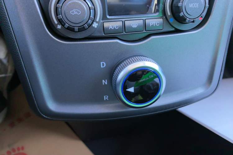 Used Foton Intelligent Blue Elf E7 2024 Facelifted All-Electric Van Flat Roof 2 Seats Evey Lithium Energy 41.86 kWh Gear Lever