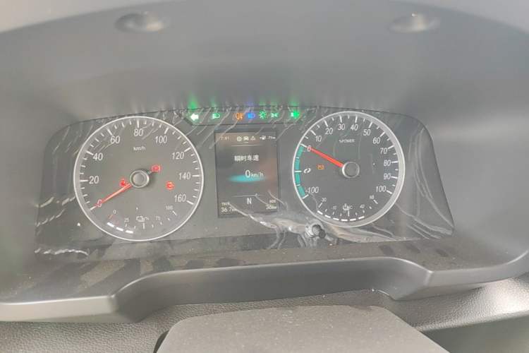 Used Foton Intelligent Blue Elf E7 2024 Facelifted All-Electric Van Flat Roof 2 Seats CATL 46.36 kWh Instrument Cluster