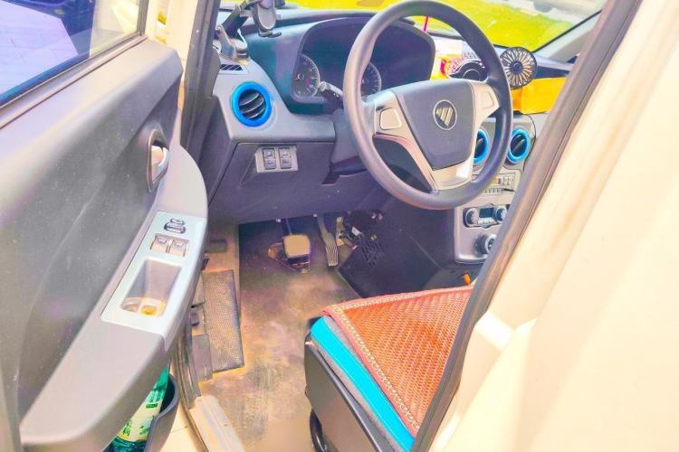 Used Foton Intelligent Blue Elf E7 2024 Facelifted All-Electric Van Flat Roof 2 Seats Evey Lithium Energy 41.86 kWh Interior 3