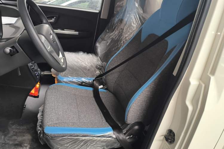 Used Foton Intelligent Blue Elf E7 2024 Facelifted All-Electric Van Flat Roof 2 Seats Evey Lithium Energy 41.86 kWh Left Front Seat