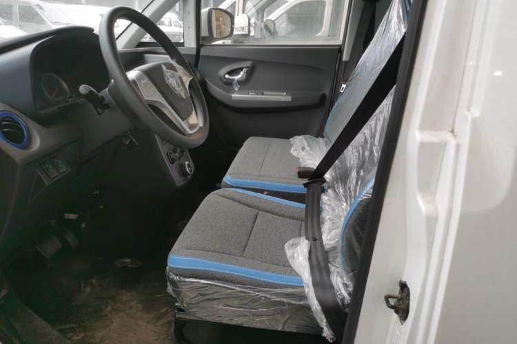 Used Foton Intelligent Blue Elf E7 2024 All-Electric Van Flat Roof 2 Seats EVE Energy 41.86 kWh Left Front Seat