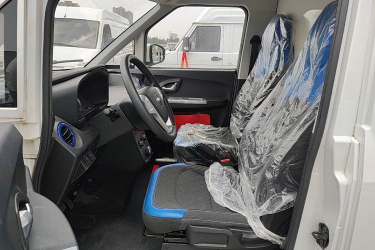 Used Foton Intelligent Blue Elf E7 2024 Facelifted All-Electric Van Flat Roof 2 Seats CATL 46.36 kWh Left Front Seat