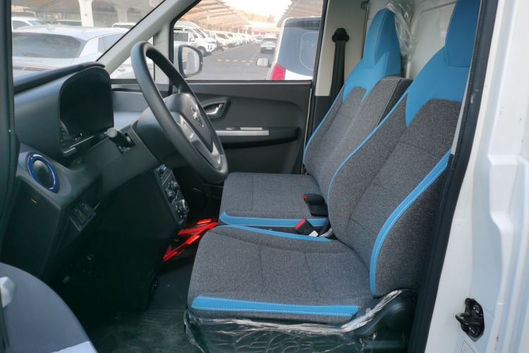 Used Foton Intelligent Blue Elf E7 2024 Facelifted All-Electric Van Flat Roof 2 Seats Evey Lithium Energy 41.86 kWh Left Front Seat