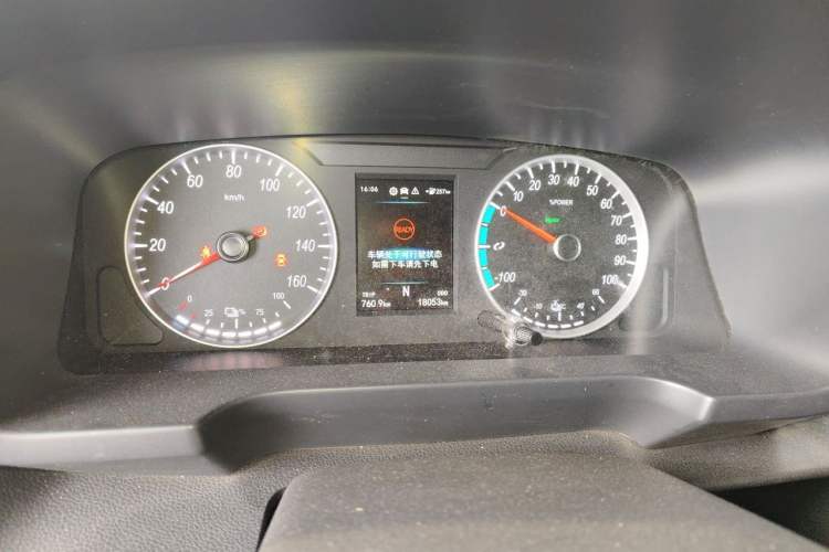 Used Foton Intelligent Blue Elf E7 2024 All-Electric Van Flat Roof 2 Seats CATL 46.36 kWh Odometer Close Up