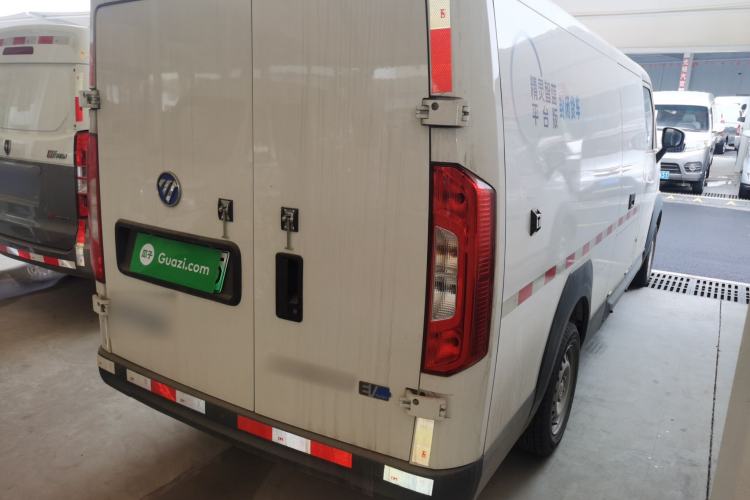 Used Foton Intelligent Blue Elf E7 2024 All-Electric Van Flat Roof 2 Seats EVE Energy 41.86 kWh Rear Right 45 Deg