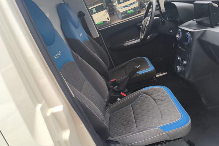 Used Foton Intelligent Blue Elf E7 2024 All-Electric Van Flat Roof 2 Seats CATL 46.36 kWh Right Front Seat