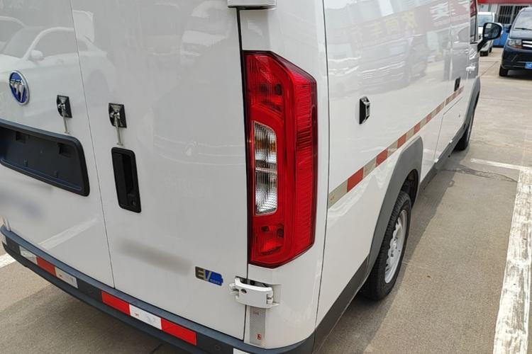 Used Foton Intelligent Blue Elf E7 2024 Facelifted All-Electric Van Flat Roof 2 Seats CATL 46.36 kWh Right Rear Taillight