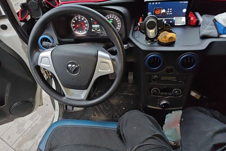 Used Foton Intelligent Blue Elf E7 2024 All-Electric Van Flat Roof 2 Seats EVE Energy 46.36 kWh Steering Wheel