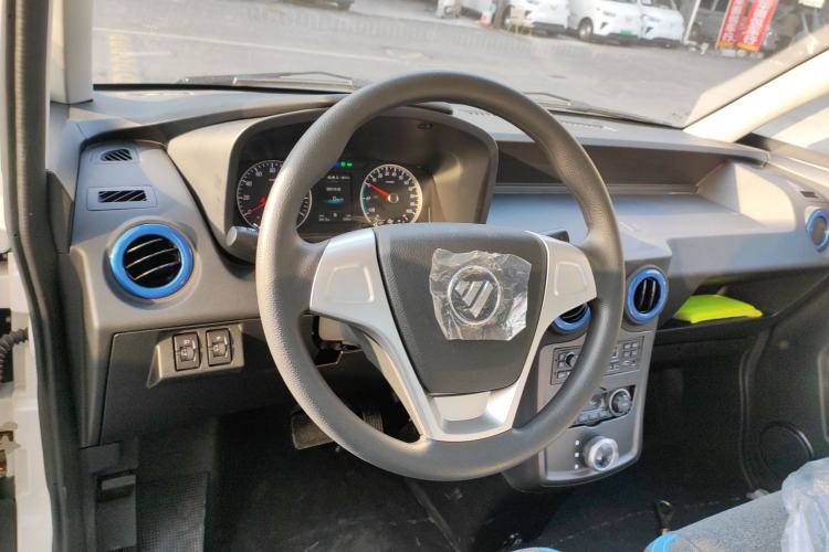Used Foton Intelligent Blue Elf E7 2024 Facelifted All-Electric Van Flat Roof 2 Seats Evey Lithium Energy 41.86 kWh Steering Wheel