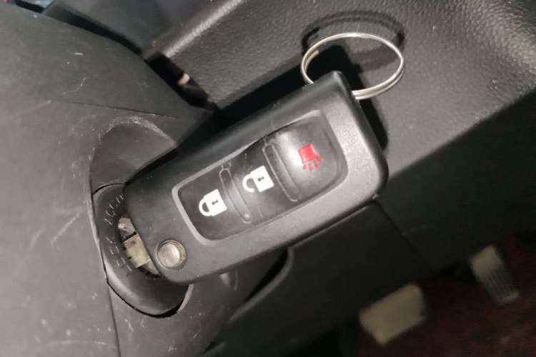 Used Foton Intelligent Blue Elf E7 2024 All-Electric Van Flat Roof 2 Seats CATL 46.36 kWh Vehicle Key