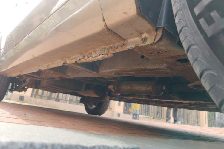 Used Foton Jiatu im6 2017 1.5L Zhiyue Model Chassis Front Right