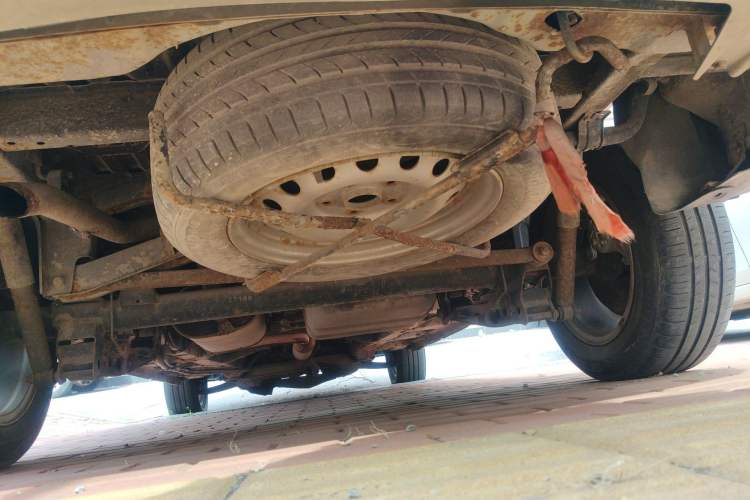 Used Foton Jiatu im6 2017 1.5L Zhiyue Model Chassis Rear