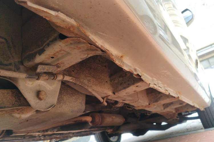 Used Foton Jiatu im6 2017 1.5L Zhiyue Model Chassis Rear Right