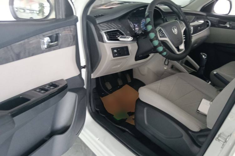 Used Foton Jiatu im6 2017 1.5L Zhiyue Model Driver Seat