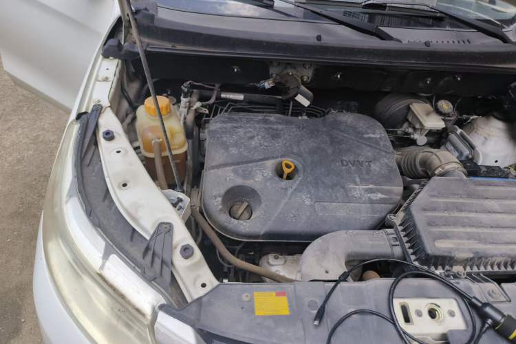 Used Foton Jiatu im6 2017 1.5L Zhiyue Model Engine Bay Right