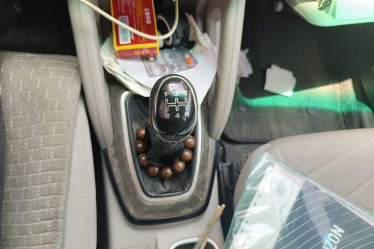 Used Foton Jiatu im6 2017 1.5L Zhiyue Model Gear Lever