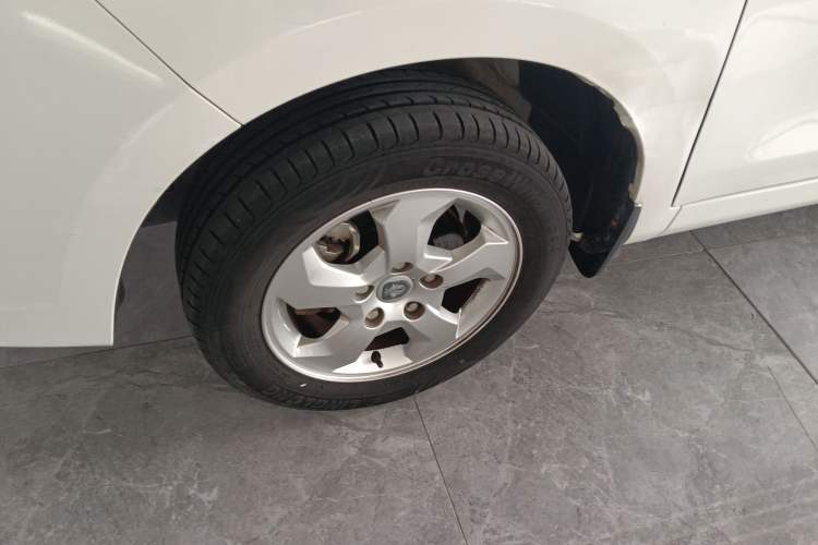 Used Foton Jiatu im6 2017 1.5L Zhiyue Model Left Front Wheel Hub