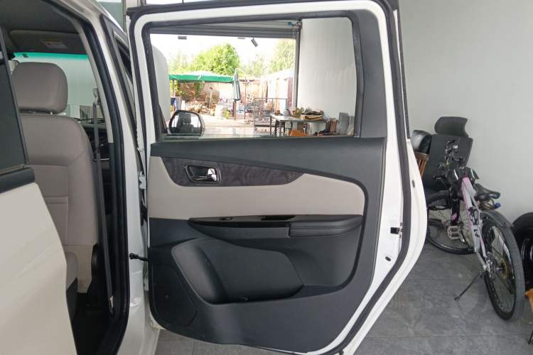 Used Foton Jiatu im6 2017 1.5L Zhiyue Model Right Rear Door Interior