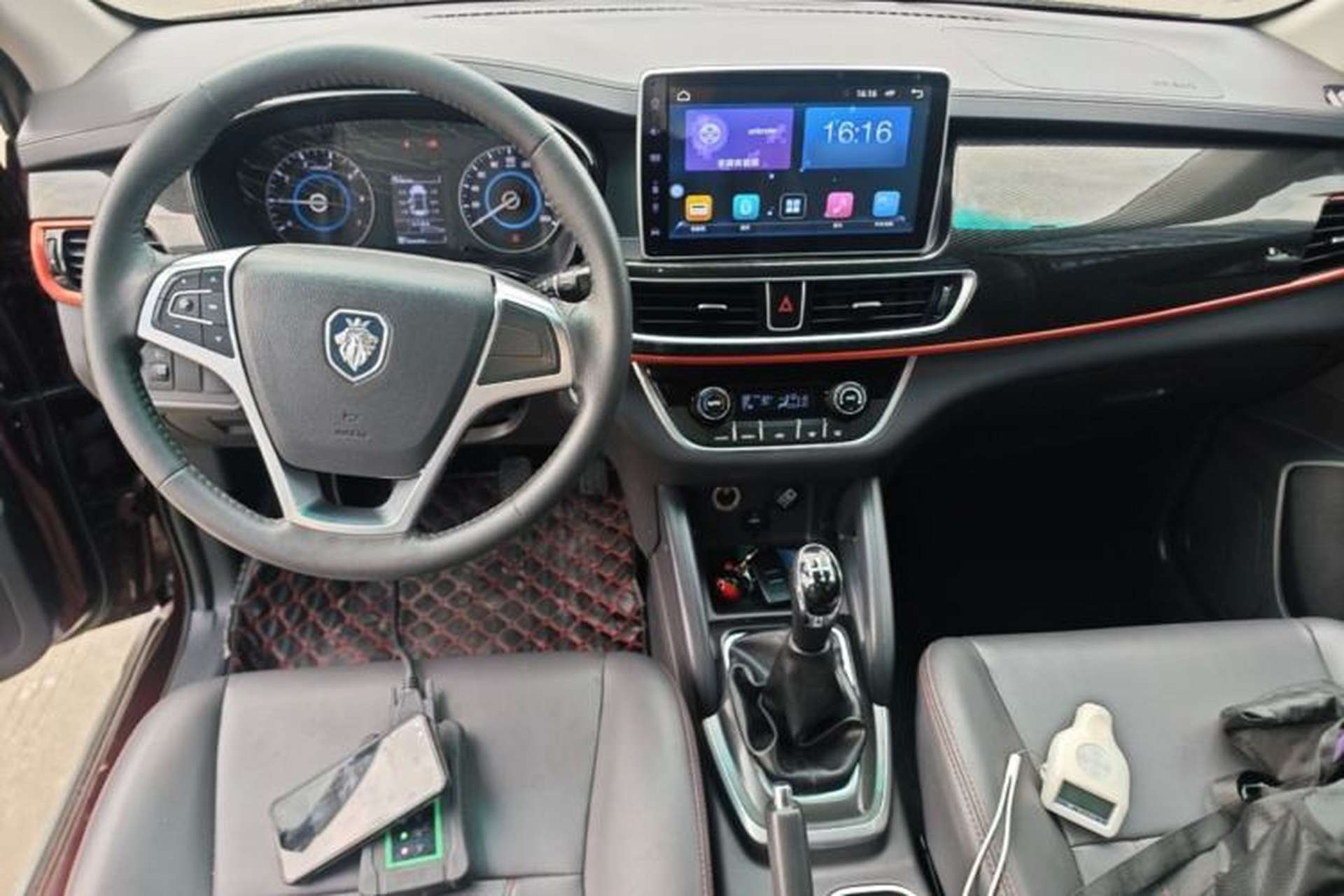 Used Foton Jiatu im8 2017 1.5L ZhiZun Model Center Console