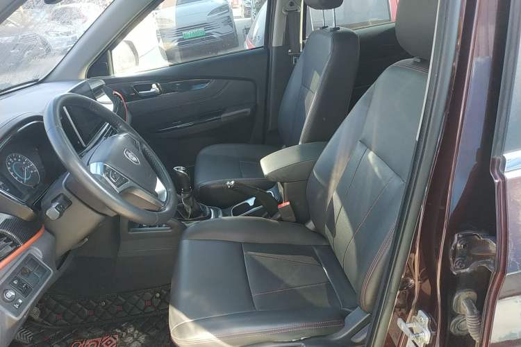 Used Foton Jiatu im8 2017 1.5L ZhiZun Model Left Front Seat