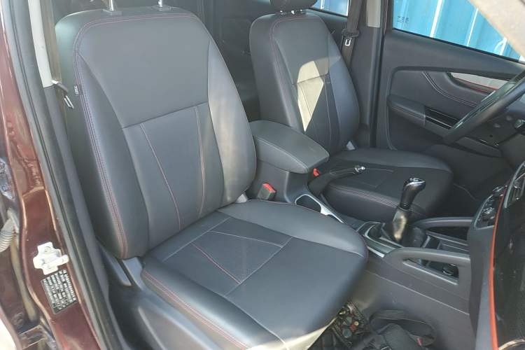 Used Foton Jiatu im8 2017 1.5L ZhiZun Model Right Front Seat
