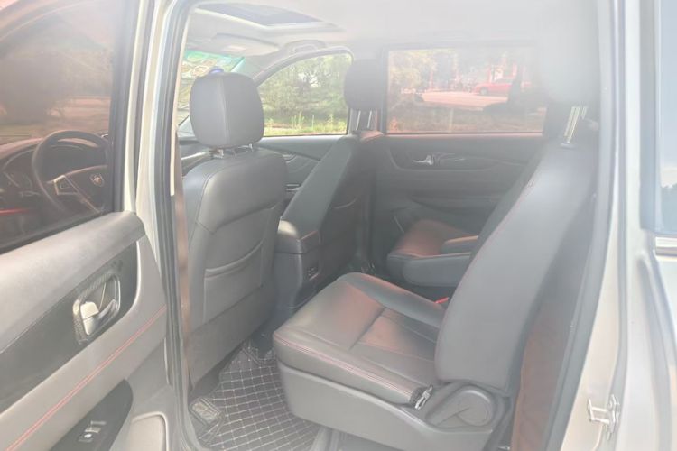 Used Foton Jiatu im8 2017 1.5L Smart-Style Model Interior 3