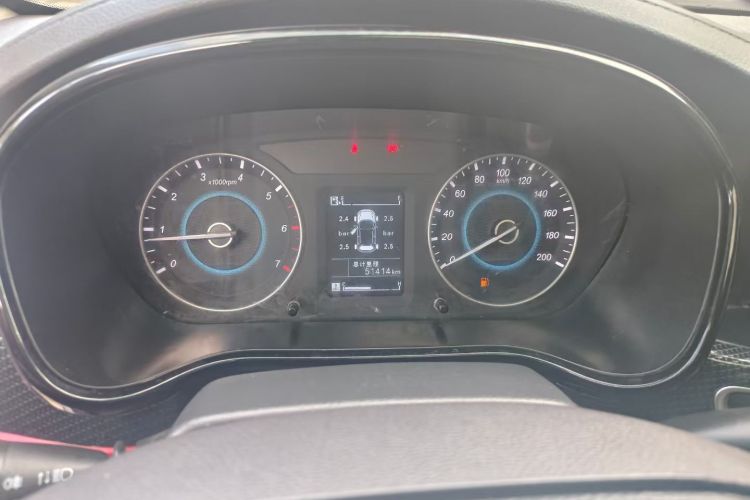 Used Foton Jiatu im8 2017 1.5L Smart-Style Model Odometer Close Up