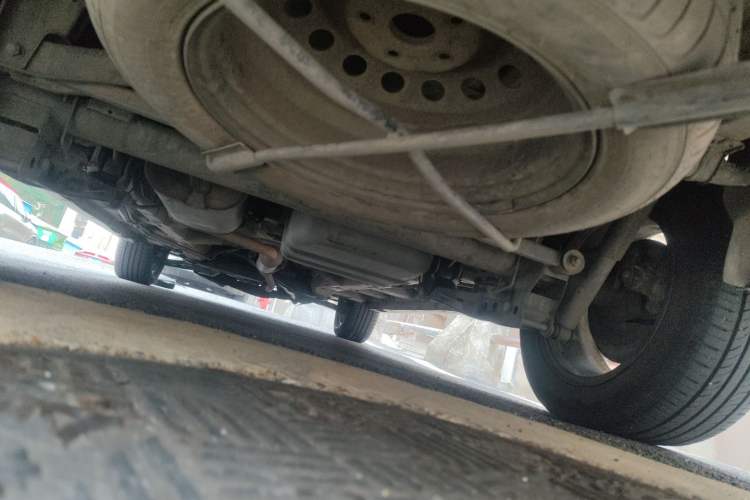 Used Foton Jiatu im8 2017 1.5L ZhiZun Model Chassis Rear