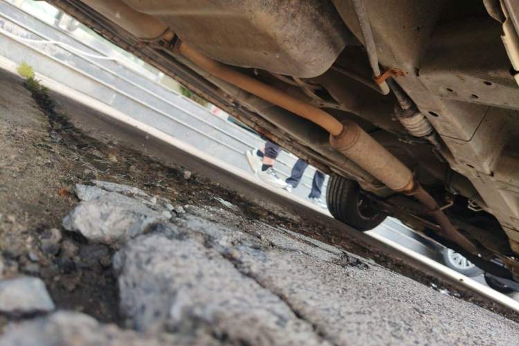 Used Foton Jiatu im8 2017 1.5L ZhiZun Model Chassis Rear Right