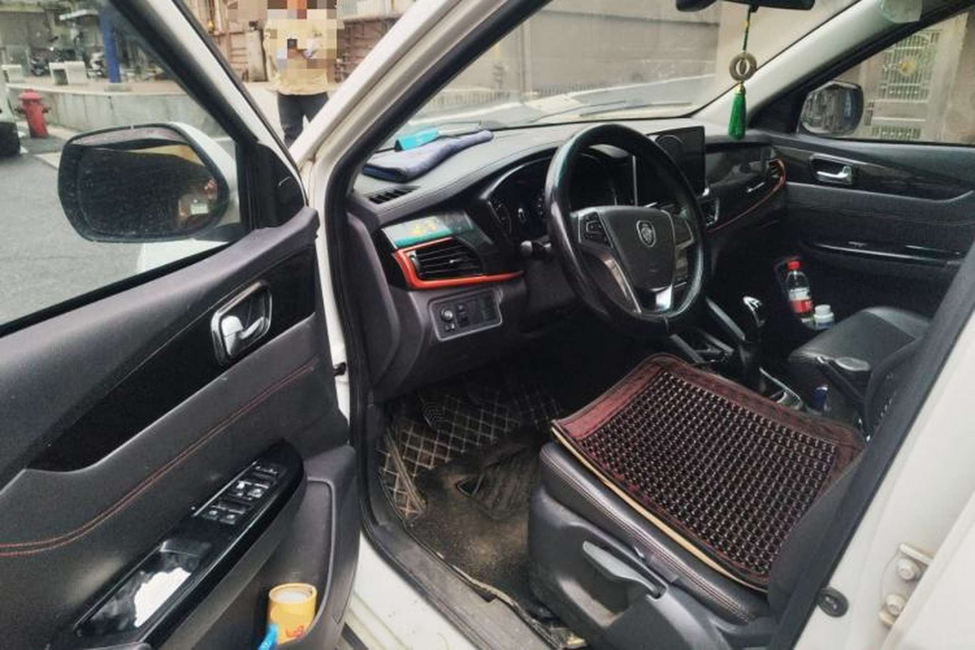 Used Foton Jiatu im8 2017 1.5L ZhiZun Model Driver Seat