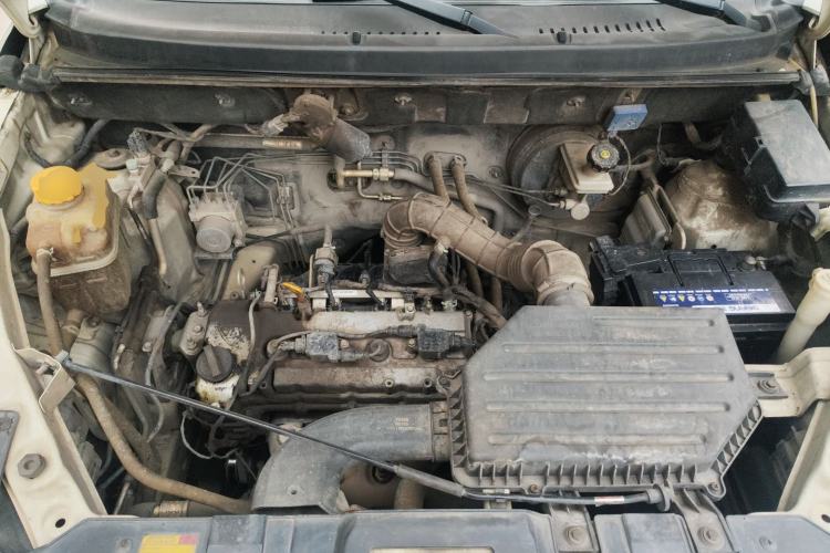 Used Foton Jiatu im8 2017 1.5L ZhiZun Model Engine Bay